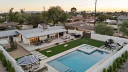 Camelback Casa | 4BR in Scottsdale | Heated Pool & Hot Tub - Image 2