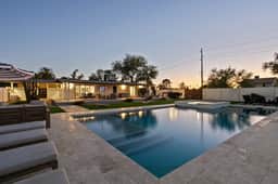 Camelback Casa | 4BR in Scottsdale | Heated Pool & Hot Tub - Image 4