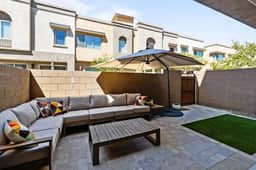 Luna Luxe Rooftop Retreat | 3BR • 2.5BA • Rooftop Deck - Image 2