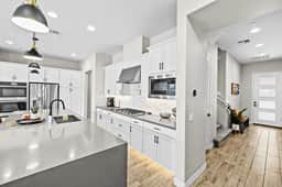 Luna Luxe Rooftop Retreat | 3BR • 2.5BA • Rooftop Deck - Image 5