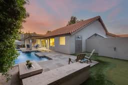 Meadow Hill · Dynamic Modern Home in N S - Image 5