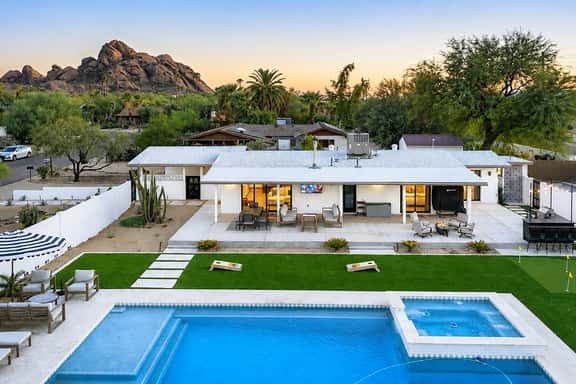 Camelback Casa | 4BR in Scottsdale | Heated Pool & Hot Tub - Image 1