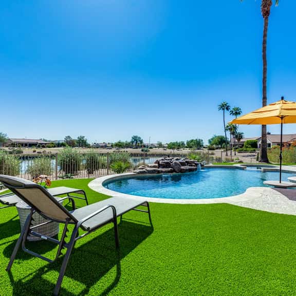 Cozy Cactus Pad in The Grand! Heated Pool|Hot Tub (NO KIDS) - Image 1