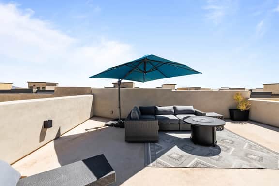 Luna Luxe Rooftop Retreat | 3BR ⢠2.5BA ⢠Pool - Image 3