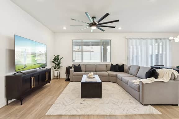 Running Deer Getaway | 3 Bed + Office ⢠2 Bath - Image 5