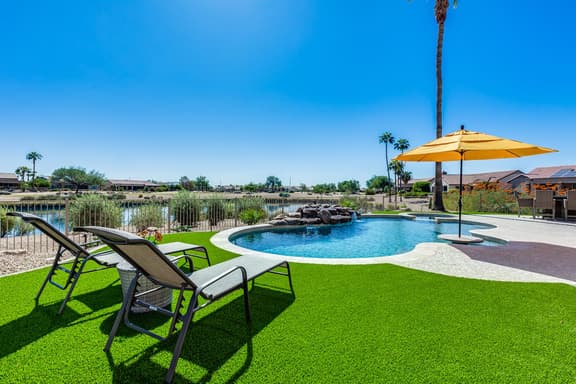 Cozy Cactus Pad in The Grand! Heated Pool|Hot Tub (NO KIDS) - Image 1